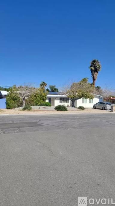 Main picture of 1900 E Del Lago Rd