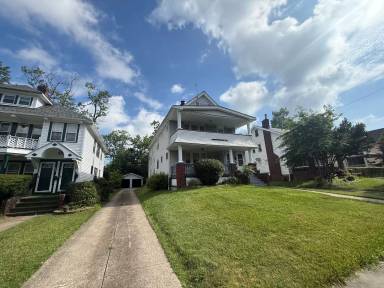 Main picture of 3317 E Scarborough Rd