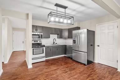 Main picture of 1142 Congress Ave