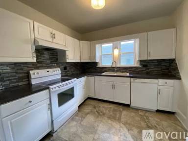 Main picture of 752 Gasche St
