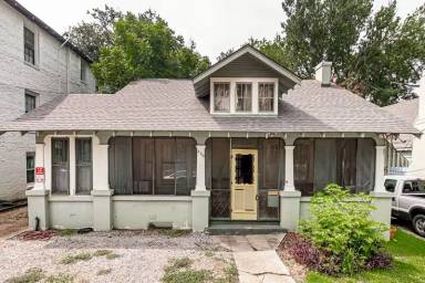 Main picture of 408 E State St