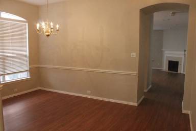 Main picture of 2450 Streamside Ct