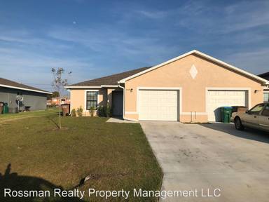 Main picture of 4029 SW 8th Pl