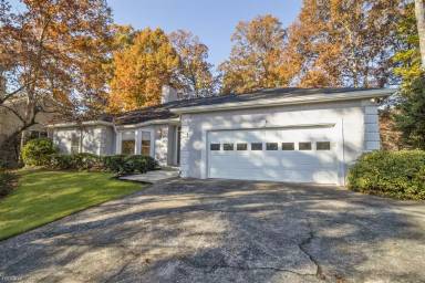 Main picture of 1047 Sterling Ridge Chase