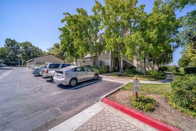 Main picture of 5837 Lake Crowley Pl