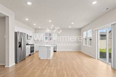 Main picture of 5806 W Morgantown Ln