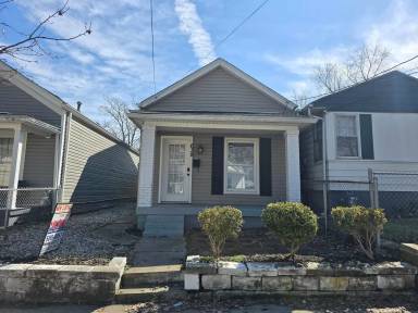 Main picture of 638 Lynn St
