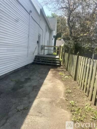 Main picture of 419 Potters Rd