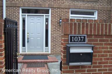 Main picture of 1037 N Stafford St