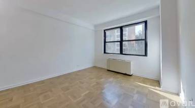 Main picture of 300 E 86th St