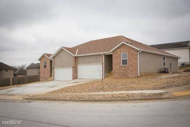 Main picture of 807 Windmill Dr
