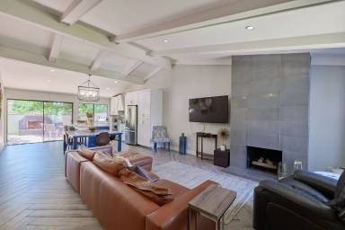Main picture of 5750 N Scottsdale Rd
