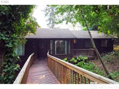 Main picture of 3420 Saint St