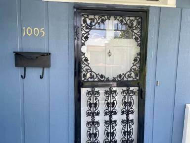 Main picture of 1005 Taylor St