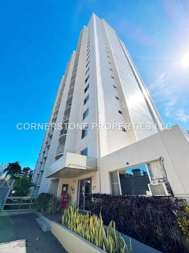 Main picture of Pearlridge Gardens & Tower