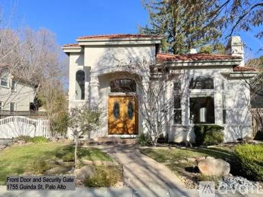 Main picture of 1755 Guinda St