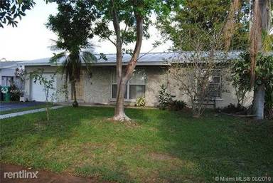 Main picture of 10545 SW 124th Rd