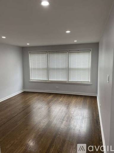 Main picture of 9026 La Crosse Ave