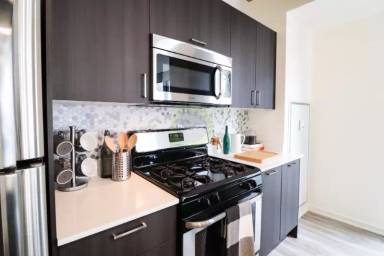 Main picture of 1373 S Wabash Ave