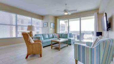 Main picture of 19519 Gulf Blvd