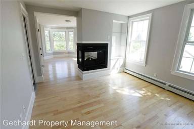 Main picture of 21 Salem St