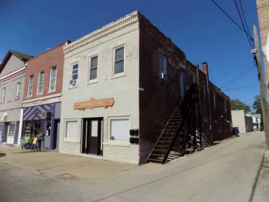 Main picture of 213 N Water St