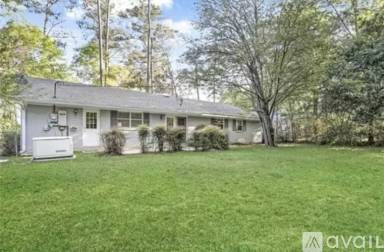 Main picture of 223 Robinhood Dr