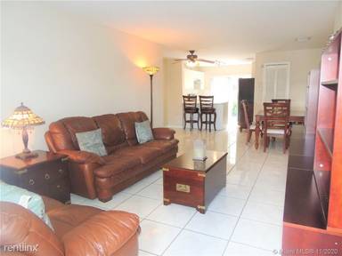 Main picture of 5605 NW 109th Ave