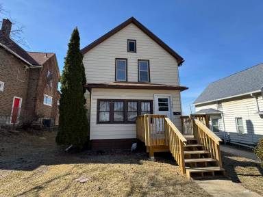 Main picture of 146 8th St