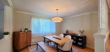 Main picture of 210 W Sixteenth St