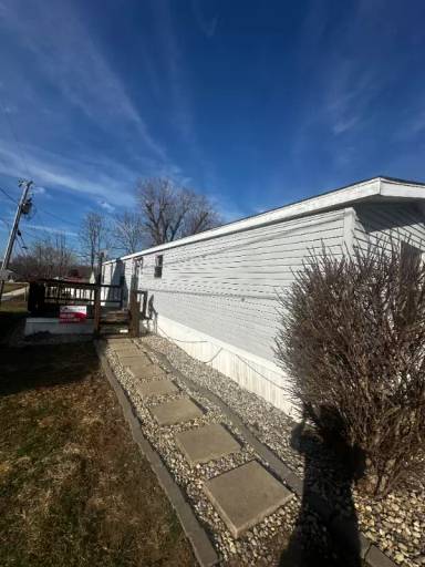 Main picture of 842 W Popcorn Rd