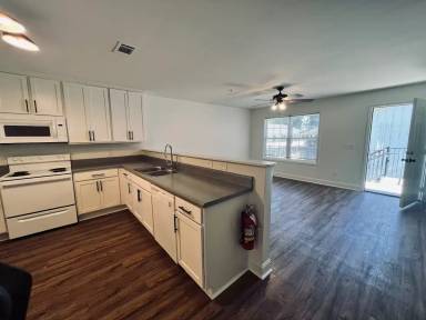 Main picture of 509 Geneva St