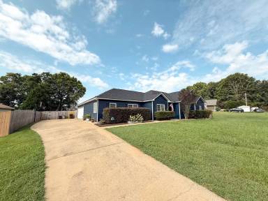 Main picture of 148 Owens Rd