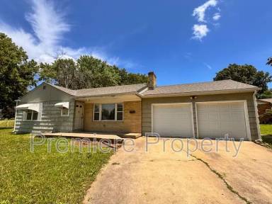 Main picture of 4433 Sterling Ave