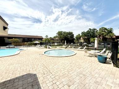 Main picture of 785 S Village Dr N