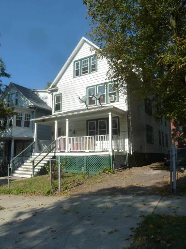 Main picture of 279 Highland St
