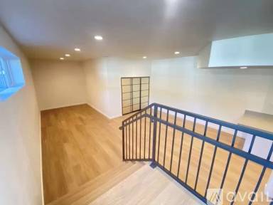Main picture of 2135 Ivar Ave