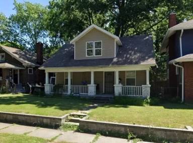 Main picture of 801 N Gladstone Ave