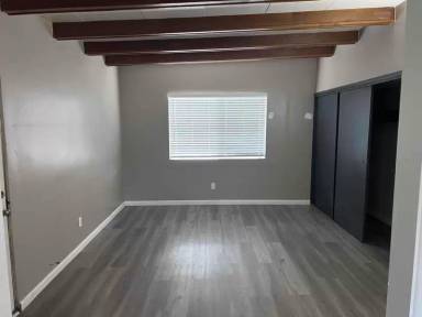 Main picture of 17637 Sultana St