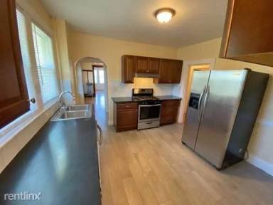 Main picture of 127 Milton Ave