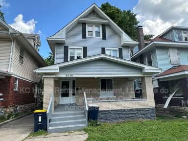 Main picture of 3016 E 32nd St