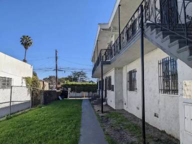 Main picture of 7516 S Western Ave