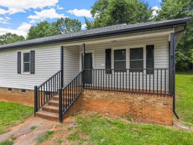 Main picture of 126 McBeth Rd