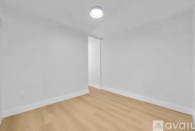 Main picture of 1052 W Quince St