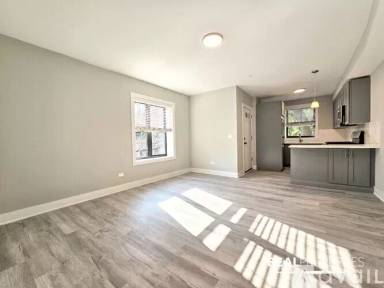Main picture of 1000 Crain St & 1136 Maple Ave