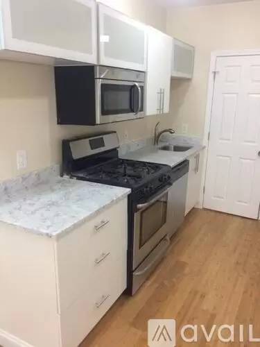 Main picture of 103 Orleans St