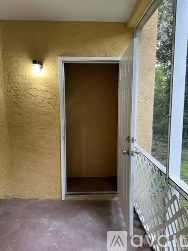 Main picture of 2642 NW 33rd St