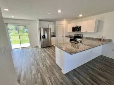 Main picture of 166 Maple Dr