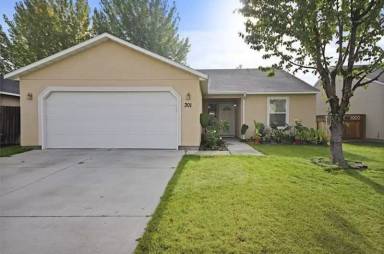 Main picture of 301 Parkmont Way