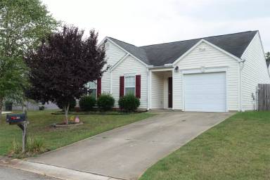 Main picture of 217 Pope Ln